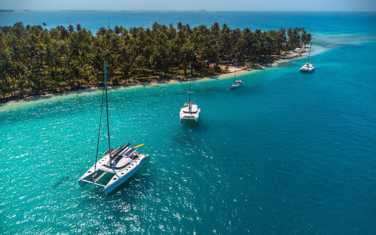 Catamaran dans l'archipel des San Blas 
