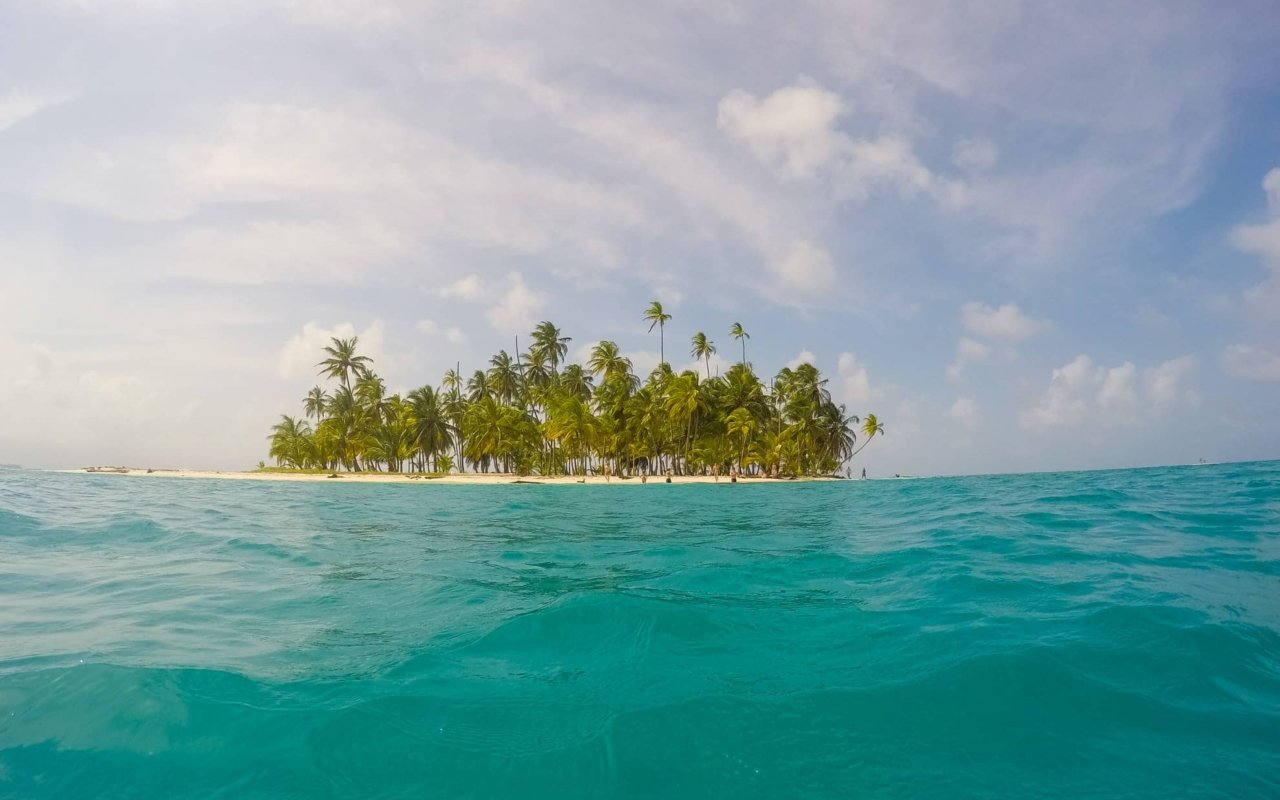 12. THE SAN BLAS ARCHIPELAGO